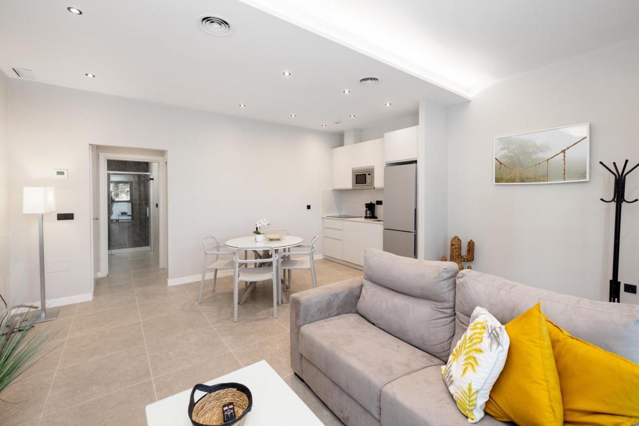 Apartamentos Turisticos Playa Marinsa Torre Del Mar Εξωτερικό φωτογραφία